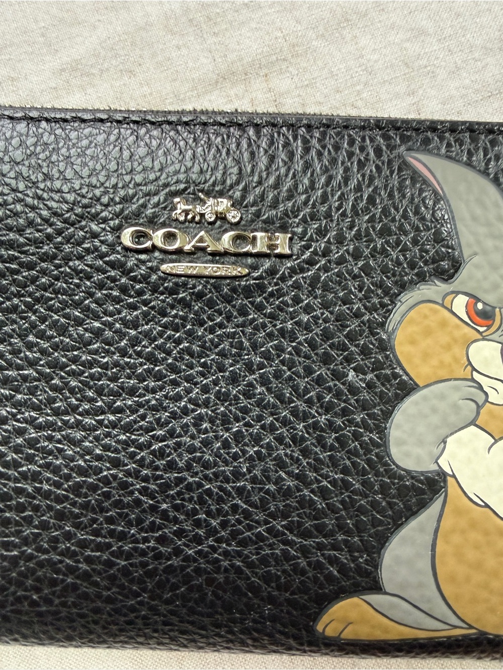 🔥🐰RARE Disney X Coach Medium Black Leather Zip Around Wallet w/ Thumper f/ Bambi - Picture 5 of 16